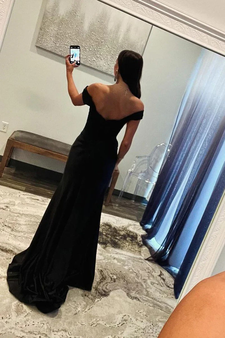 Lumidress Elegant Black Off-the-Shoulder Satin Mermaid Evening Gown with Slit