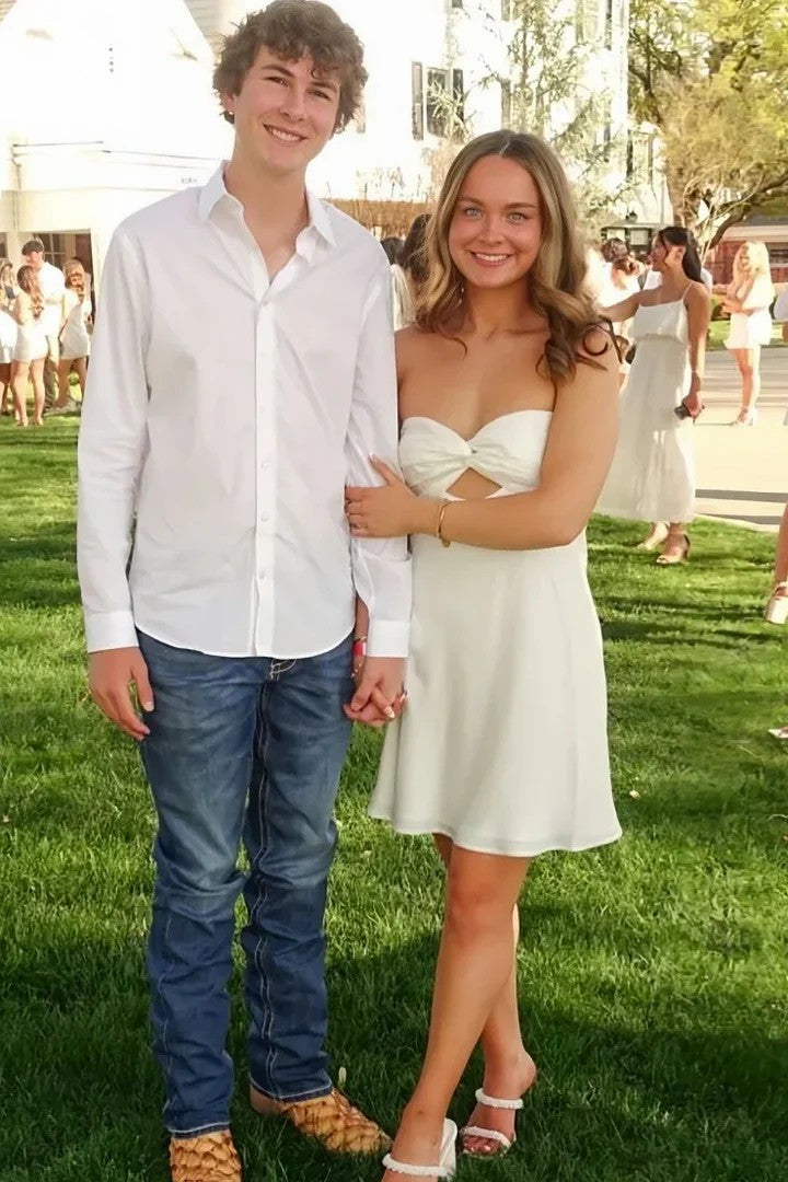 Lumidress Chic Strapless Satin Keyhole Backless Short Homecoming Dress