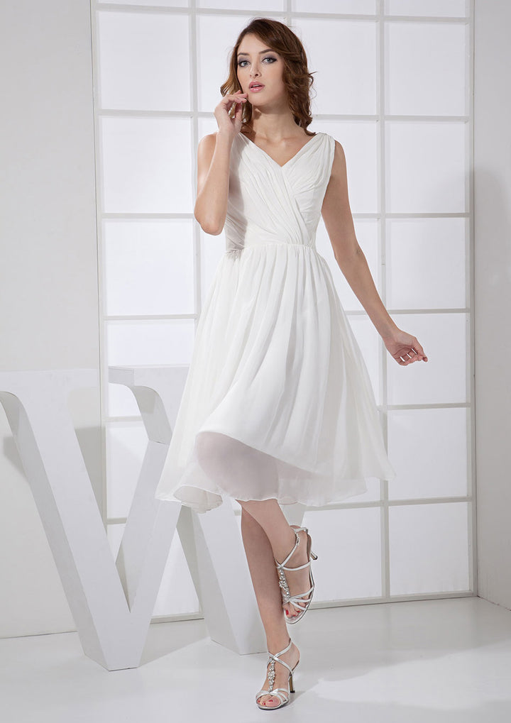 Lumidress Elegant A-Line V-Neck White Chiffon Knee-Length Homecoming Dress