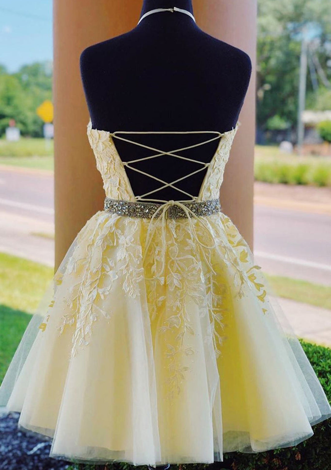 Lumidress Elegant Yellow Beaded Lace Tulle Halter A-Line Mini Homecoming Dress