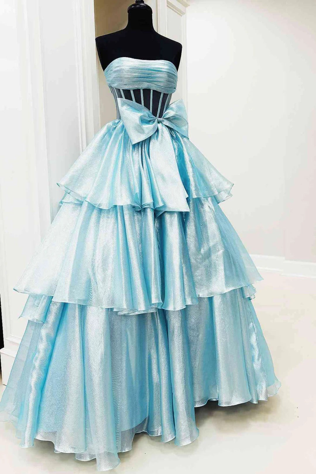 Lumidress Glamorous Strapless Tiered Ball Gown Pageant Dress with Bow