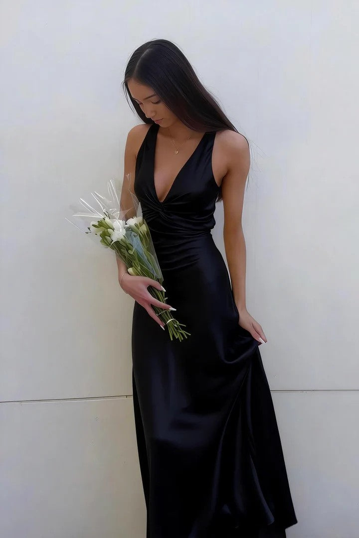 Lumidress Elegant Halter V-Neck Pleated Satin Long Prom Dress