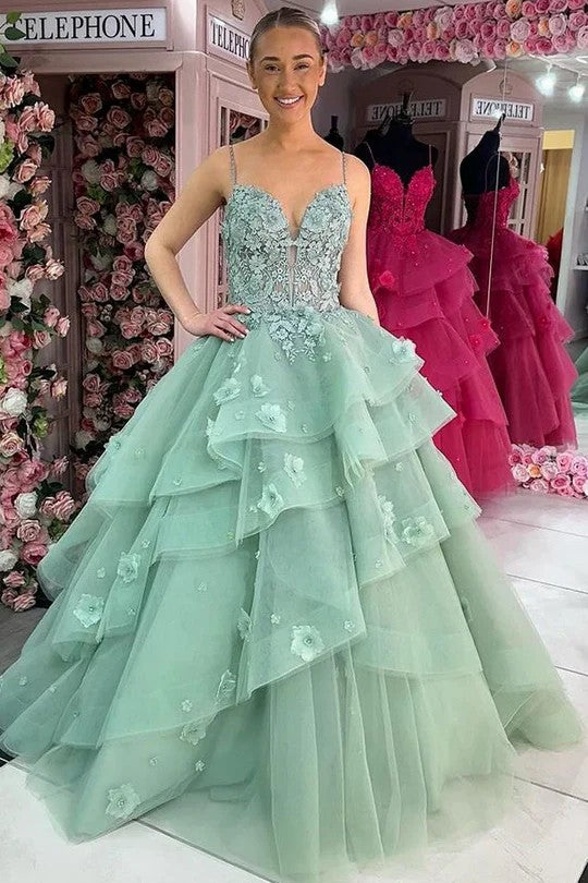 Lumidress V-Neck Sleeveless Ruffled Ball Gown Prom Dress with Appliqués and Train
