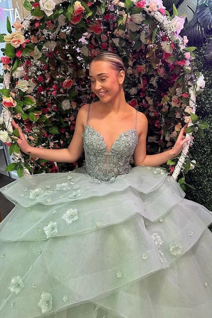 Lumidress V-Neck Sleeveless Ruffled Ball Gown Prom Dress with Appliqués and Train