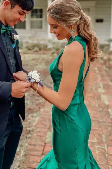 Lumidress Elegant Emerald Green Halter V-Neck Satin Mermaid Evening Gown