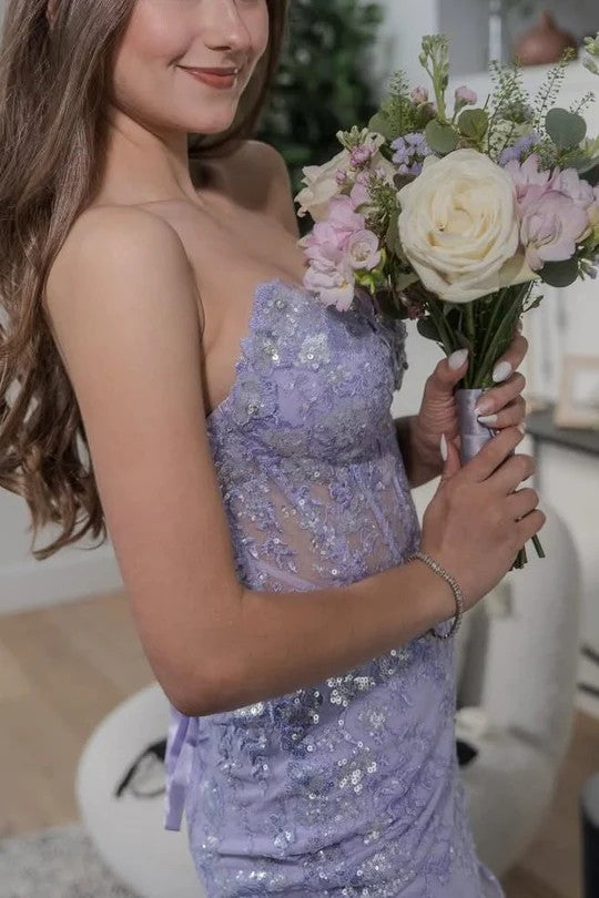 Elegant Lilac Sweetheart Mermaid Tulle Prom Dress with Lace Appliqués &amp; Slit