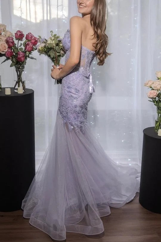 Elegant Lilac Sweetheart Mermaid Tulle Prom Dress with Lace Appliqués &amp; Slit