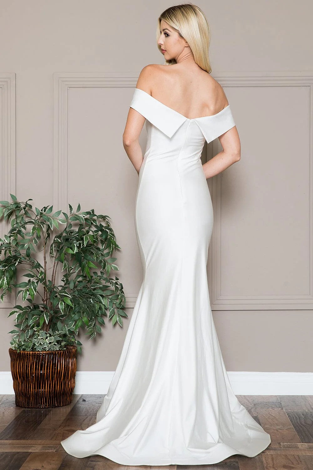 Lumidress Classic White Off-Shoulder Mermaid Gown